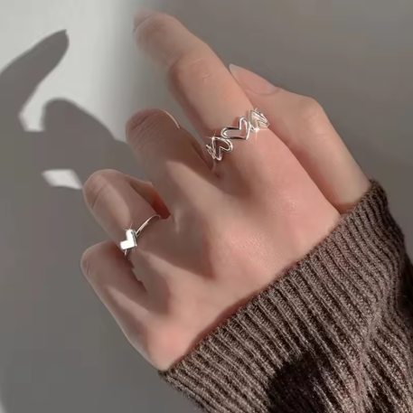 Name: Heartfelt Silver Ring Set